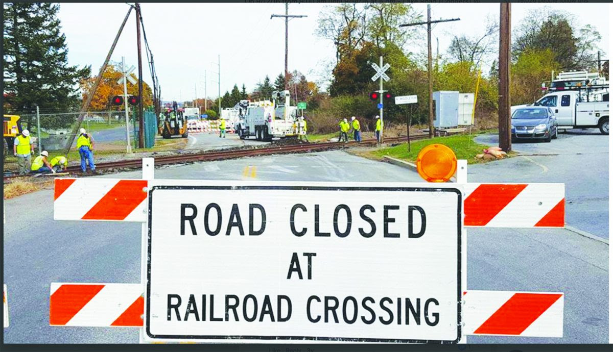 Public Service Announcements from CSX, regarding Erie Street RR Crossing