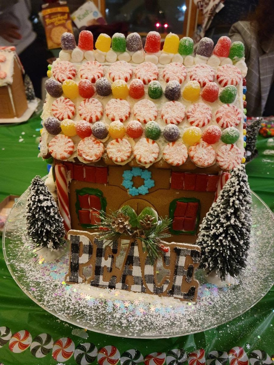 CLARKSTOWN VIRTUAL GINGERBREAD HOUSE DECORATING CONTEST WINNER