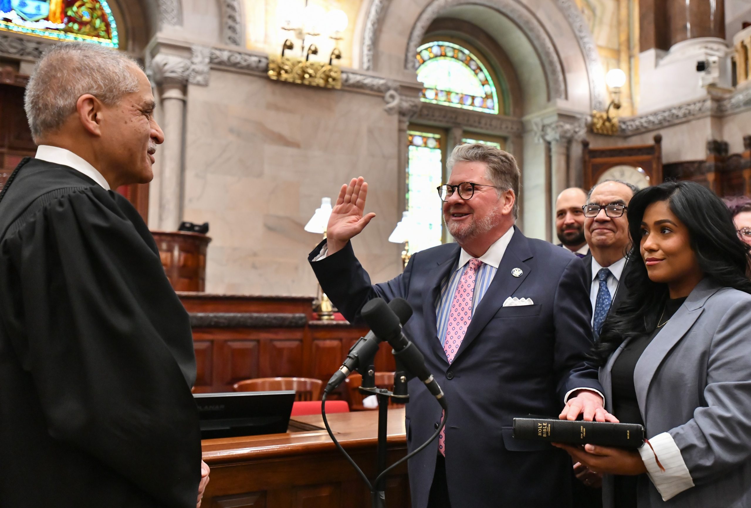 Harckham Sworn In for 4th Term in NYS Senate