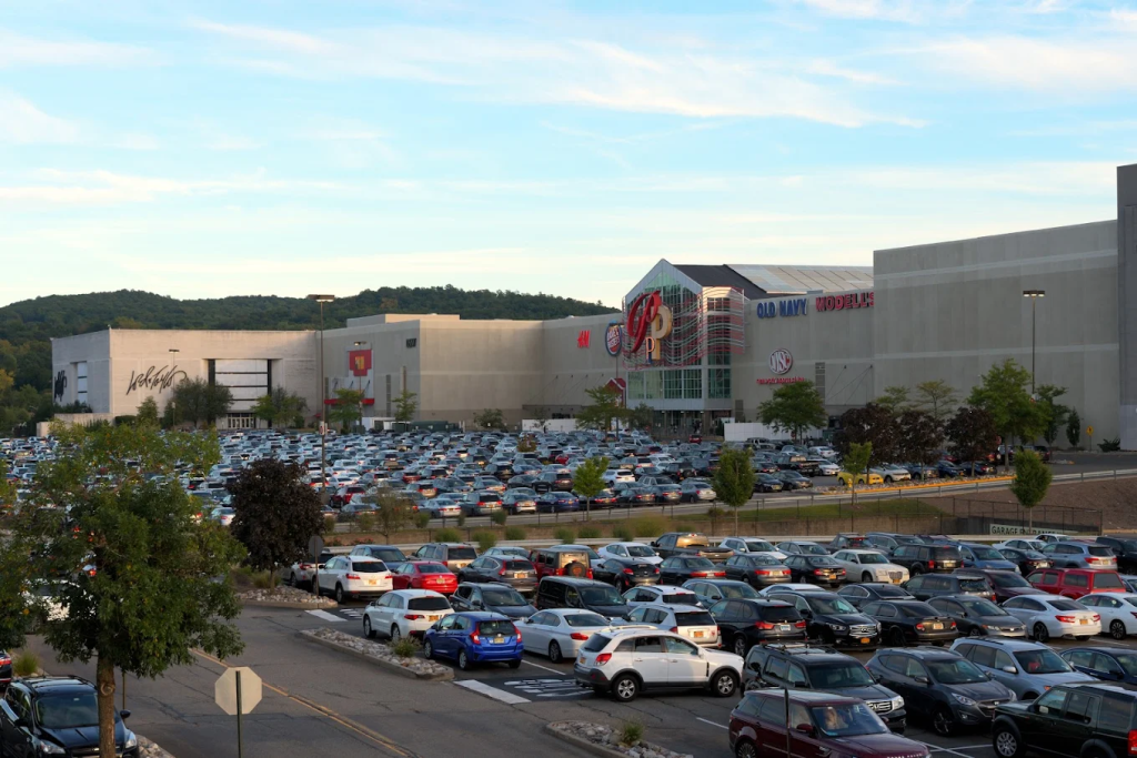 Palisades Center Mall Could Be Sold at Auction in February: $460M