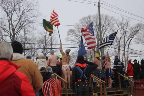 Stony Point Seals Polar Plunge 1